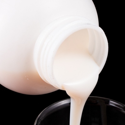 Su Bazlı Üst Baskı Vernikleri İçin İyi Pigment Islatıcı Stiren-Akrilik Kopolimer Emülsiyonu BAW-50R