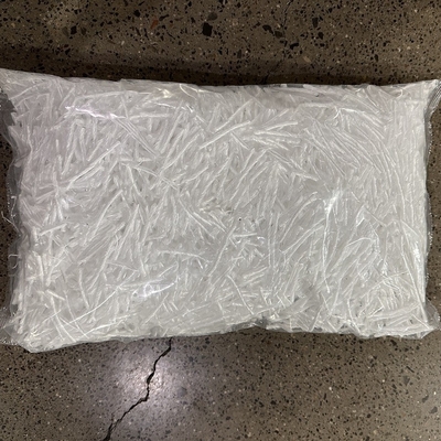 PP Makro Sentetik Fiber Twist 51mm Pisos endüstriyel zemin için Beyaz Renk