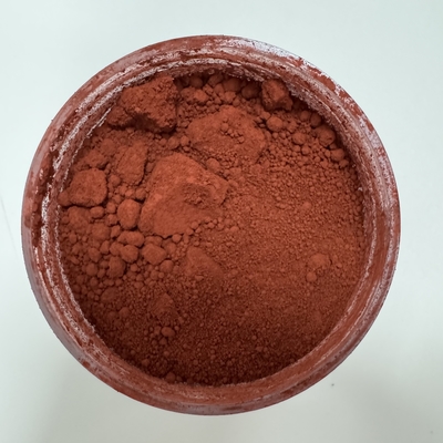 Yüksek saflıklı kimyasal hammaddeler organik olmayan pigment demir oksit Beton tuğlaları için kırmızı