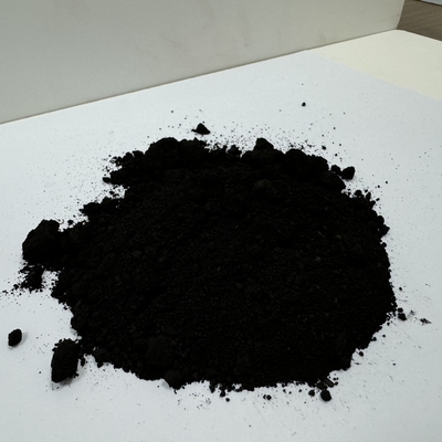 Endüstriyel bina boyası için yüksek renk kuvveti olan demir oksit siyah pigment