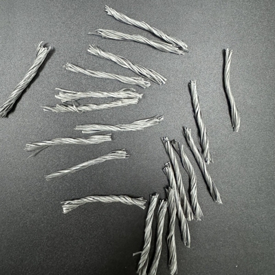 Parçalanmaya dayanıklı karışımda daha iyi dağılım için güçlü birleştirme yeteneği PP Fiber Twisted Bunchy Form