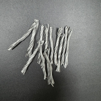 Parçalanmaya dayanıklı karışımda daha iyi dağılım için güçlü birleştirme yeteneği PP Fiber Twisted Bunchy Form